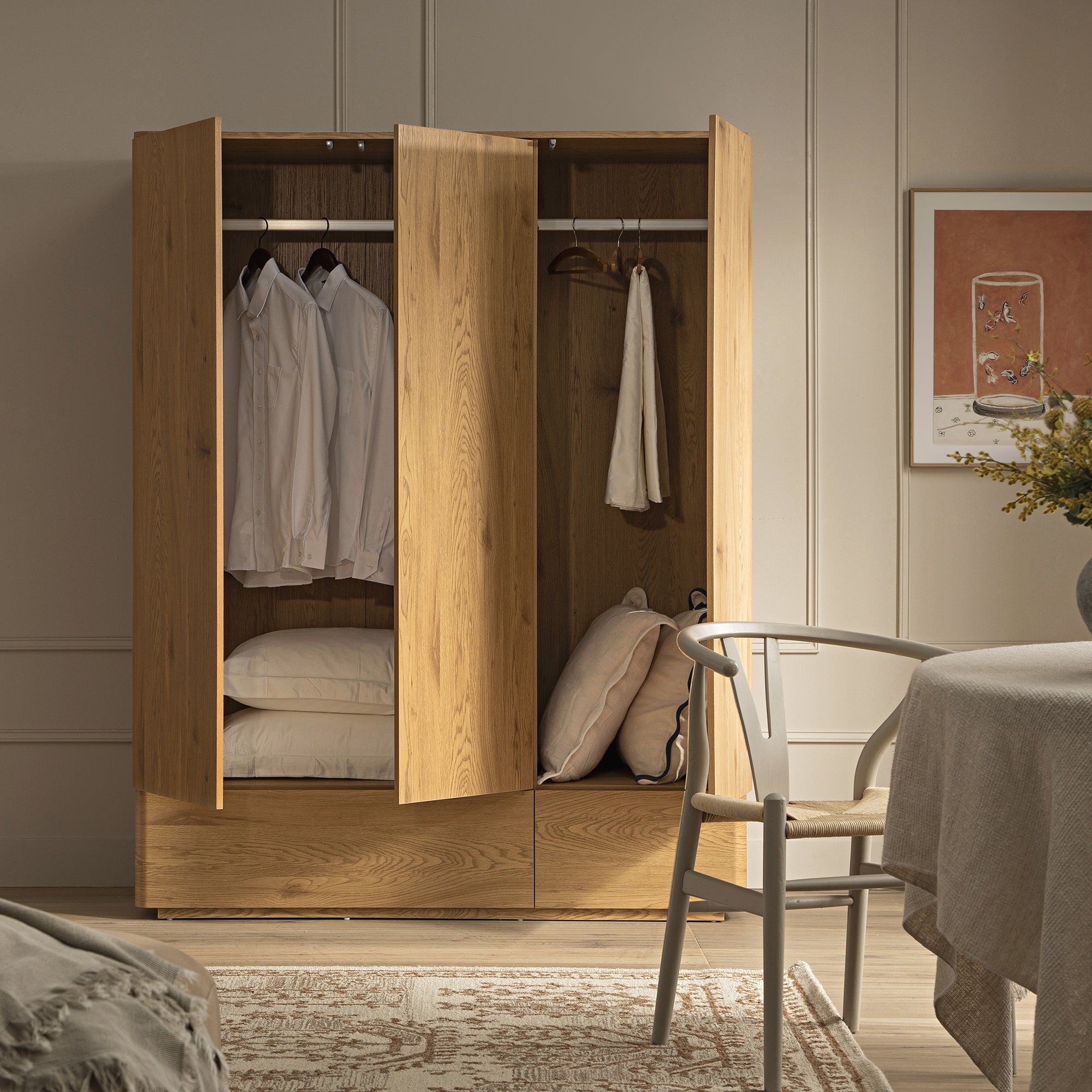 Agnes Curved Edge Triple Closet, Natural