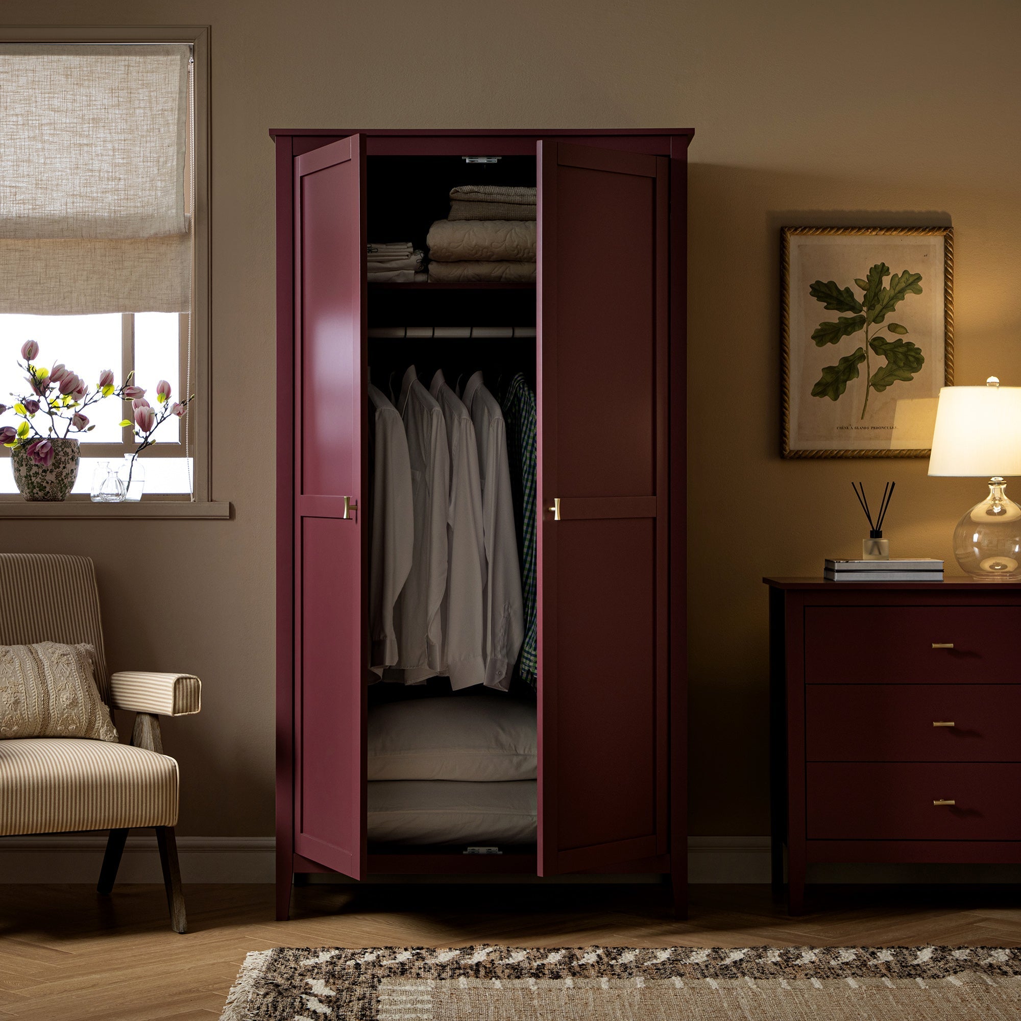 Oakham Double Closet, Wild Cherry