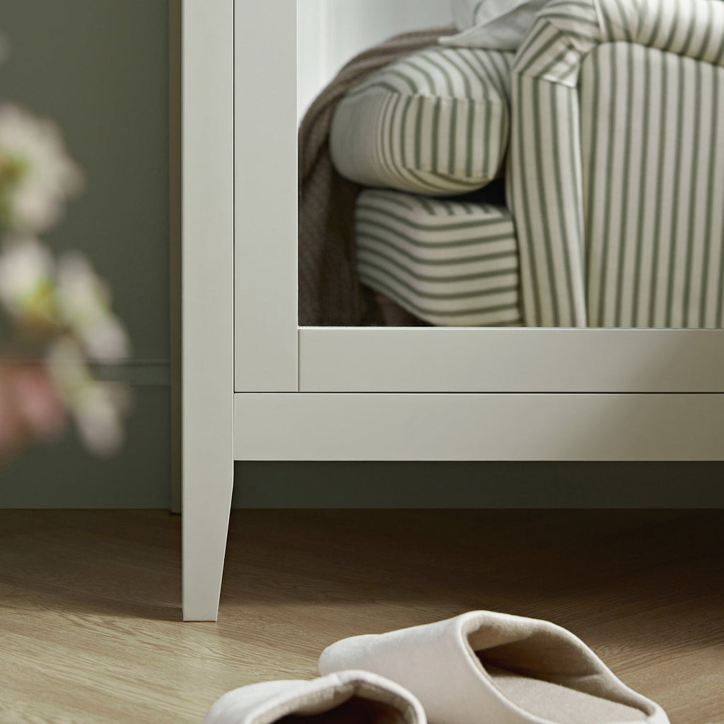 Oakham Mirrored Double Closet, Shaded White